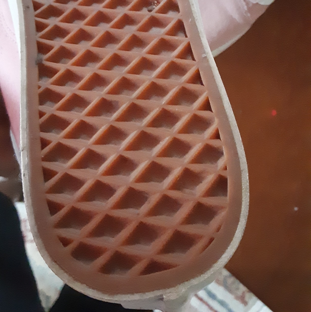 Vans - Picture 4 of 5